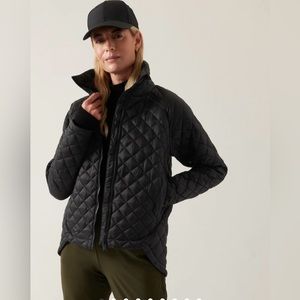 WHISPER FEATHERLESS PUFFER JACKET
